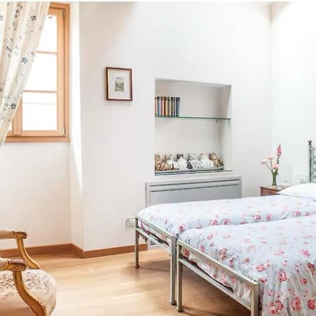 Alla Torre Del Barbarossa B&B Foresteria Mandello del Lario Kültér fotó