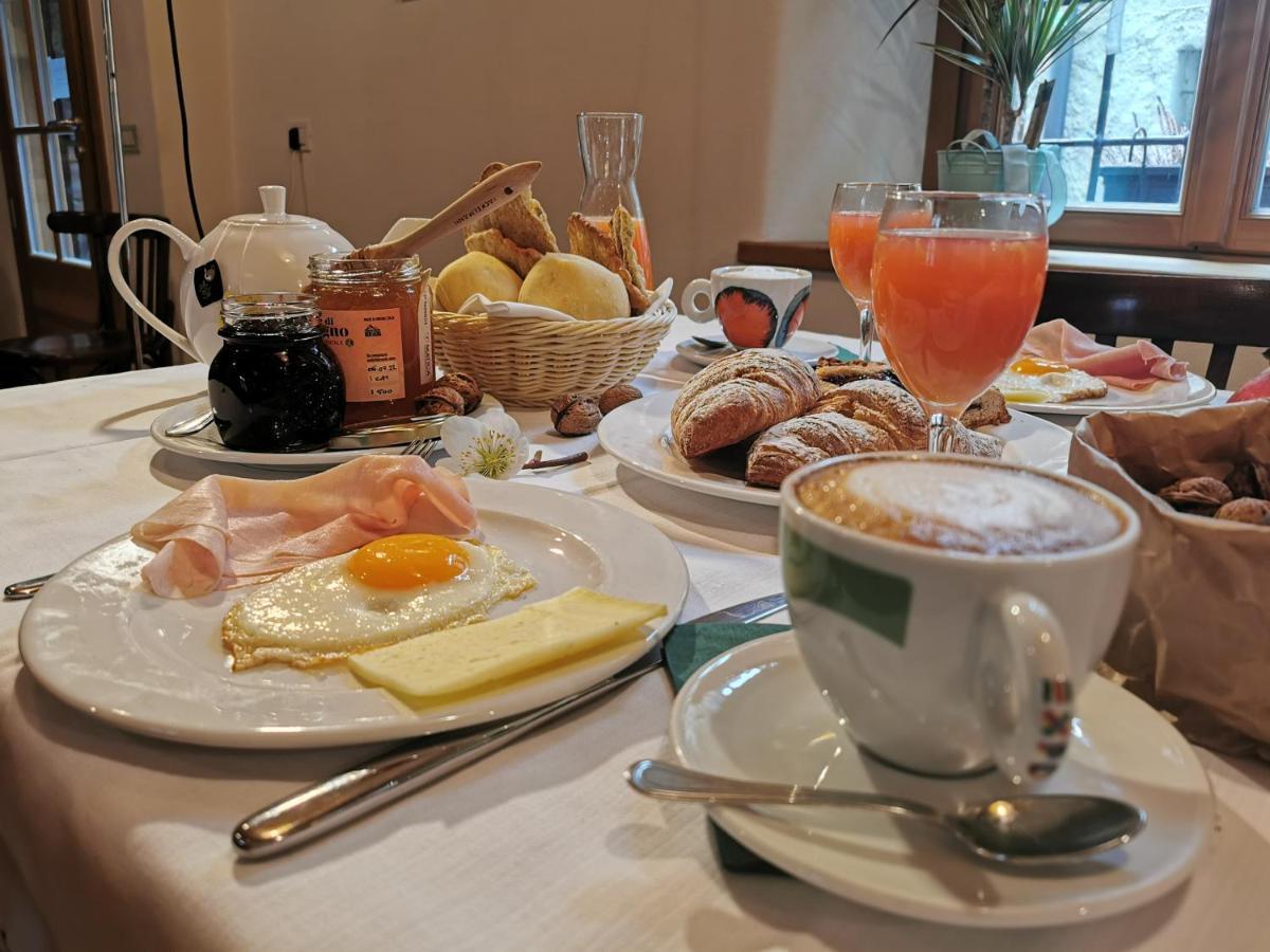 Alla Torre Del Barbarossa B&B Foresteria Mandello del Lario Kültér fotó