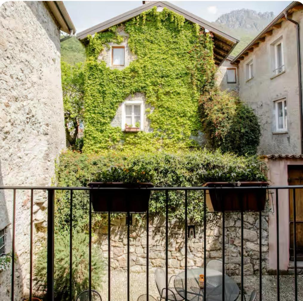 Alla Torre Del Barbarossa B&B Foresteria Mandello del Lario Kültér fotó